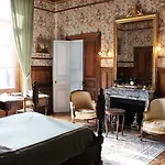 Panzió Chateau De 3*
