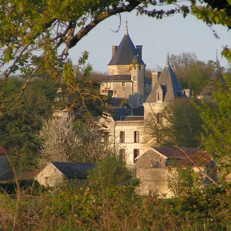 Demeure Chateau De Bed & Breakfast 4*