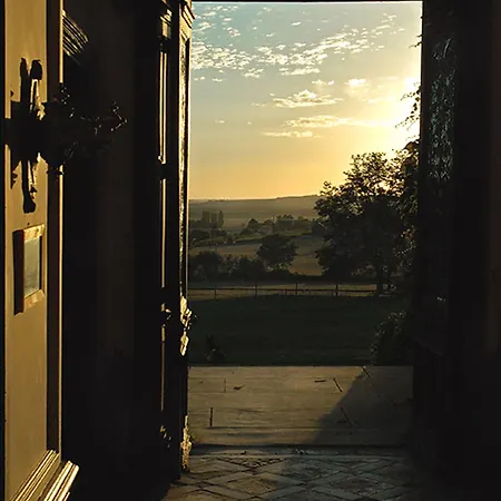 Chateau De Bed and Breakfast Ternay (Vienne)