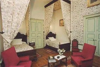 Bed & Breakfast Chateau De Ternay 3*