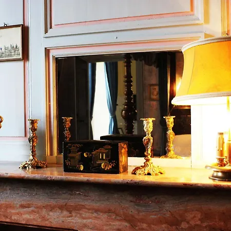 Demeure Chateau De Bed & Breakfast Ternay (Vienne)