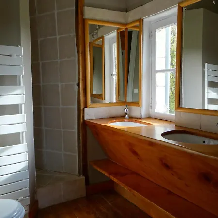 Demeure Chateau De 3* Ternay (Vienne)