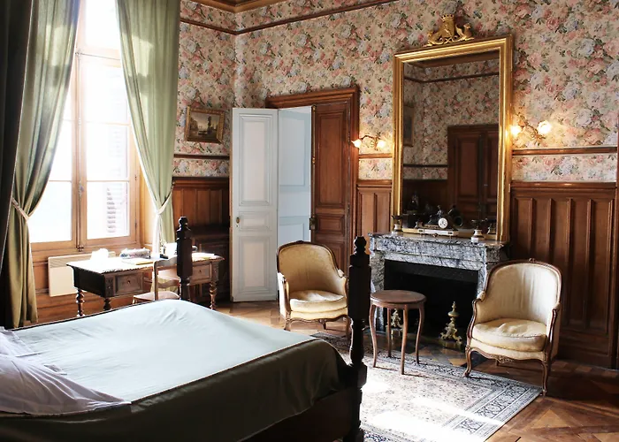 Bed & Breakfast Demeure Chateau De 4*