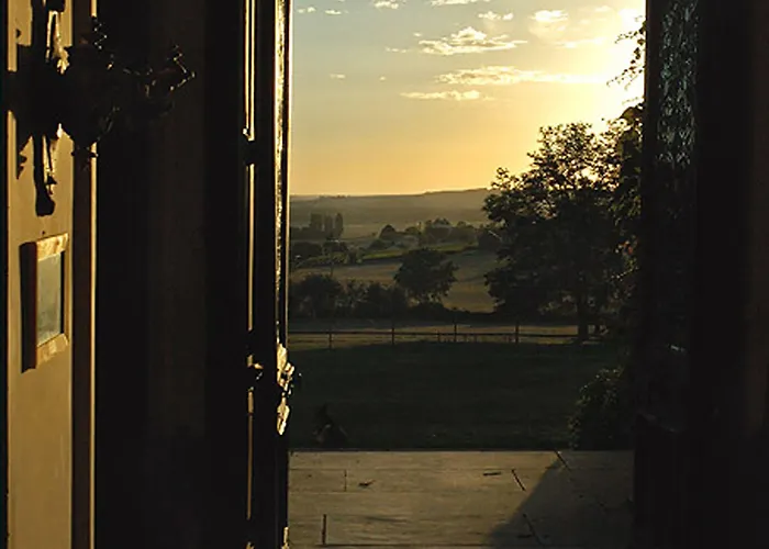 Demeure Chateau De Bed & Breakfast Ternay (Vienne)