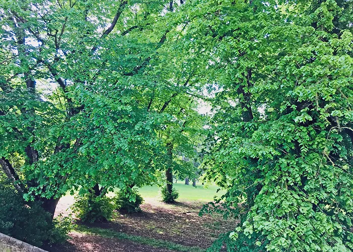 Demeure Chateau De Bed & Breakfast 4*