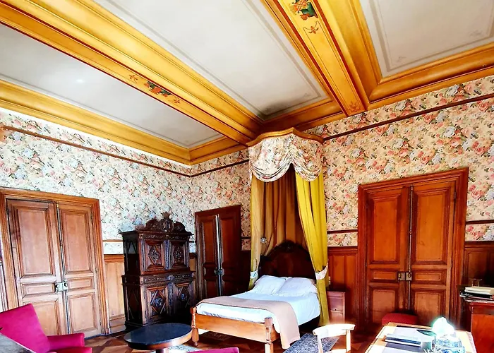 Bed & Breakfast Demeure Chateau De 4*